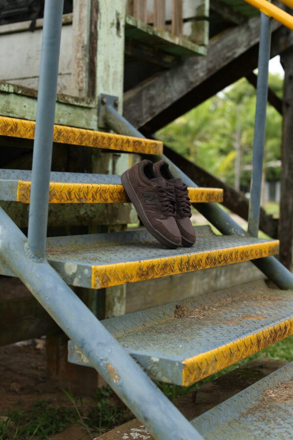 NB Numeric 480 Chocolate